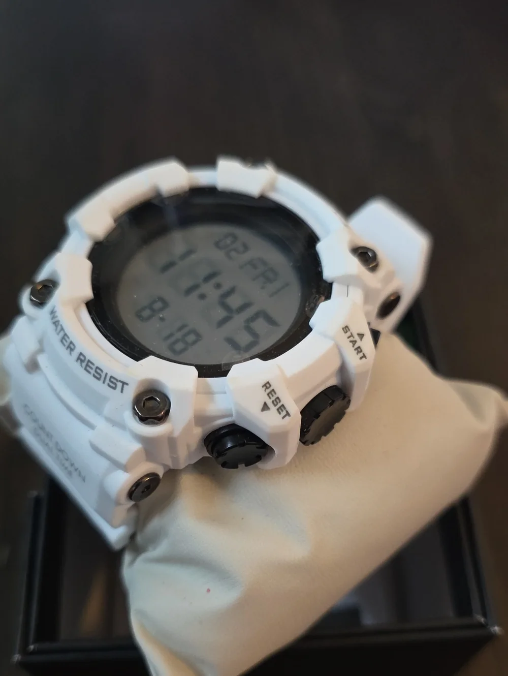 Activa white digital